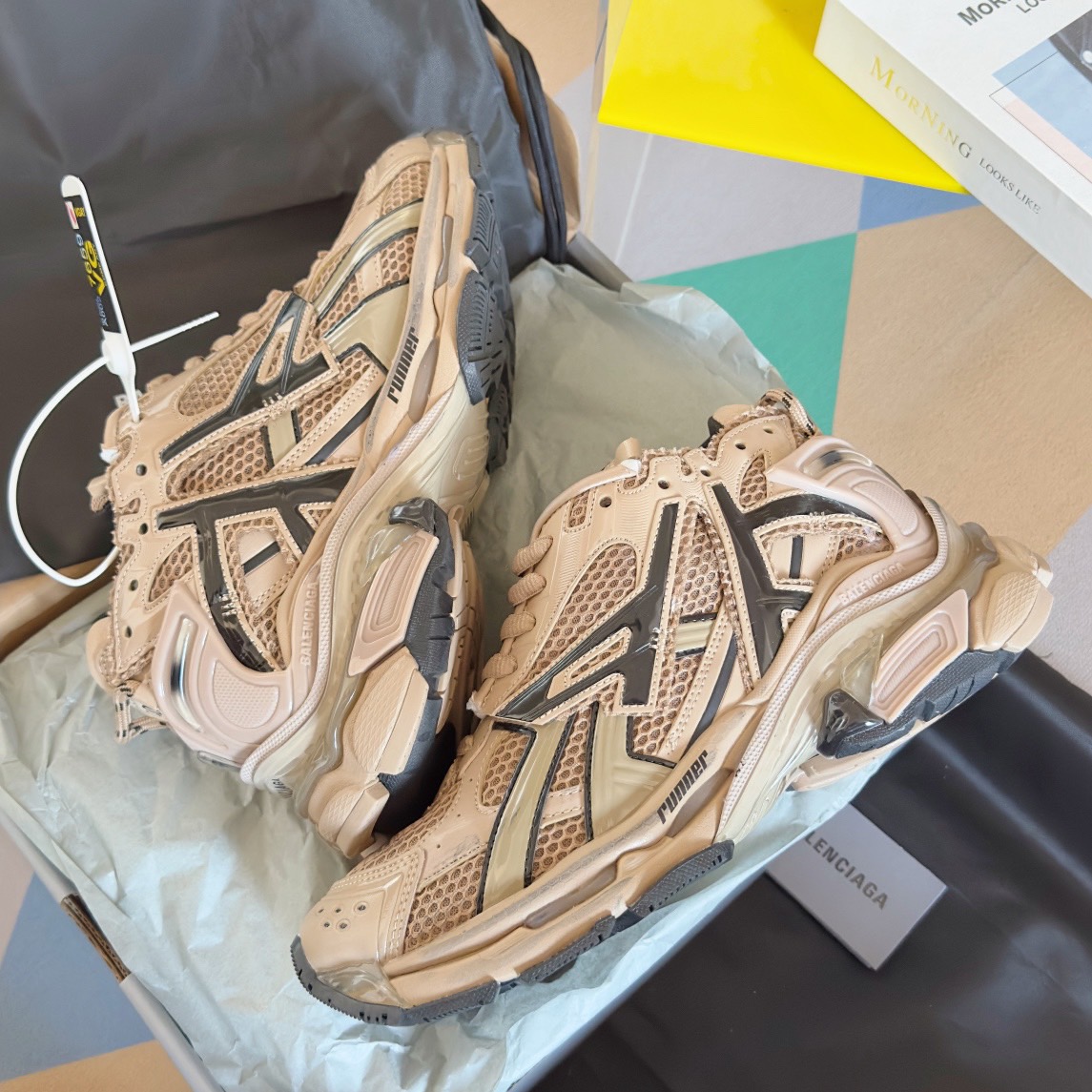 WOMEN SIZE 35-39 Men SIZE 39-45 B*alenciaga Sneaker Top quality 1:1