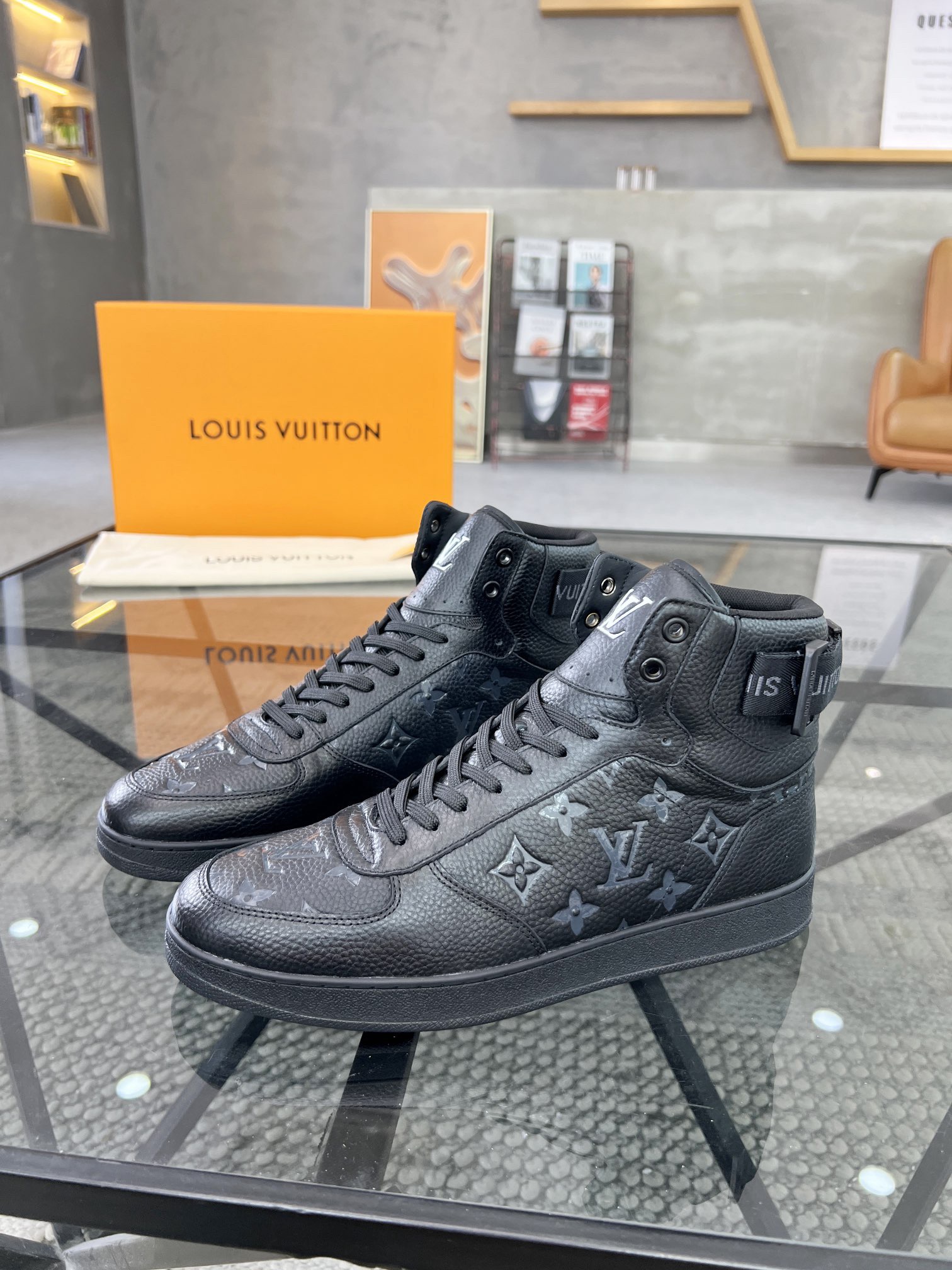 Men L*ouis V*uitton Top Sneaker L*V Shoes